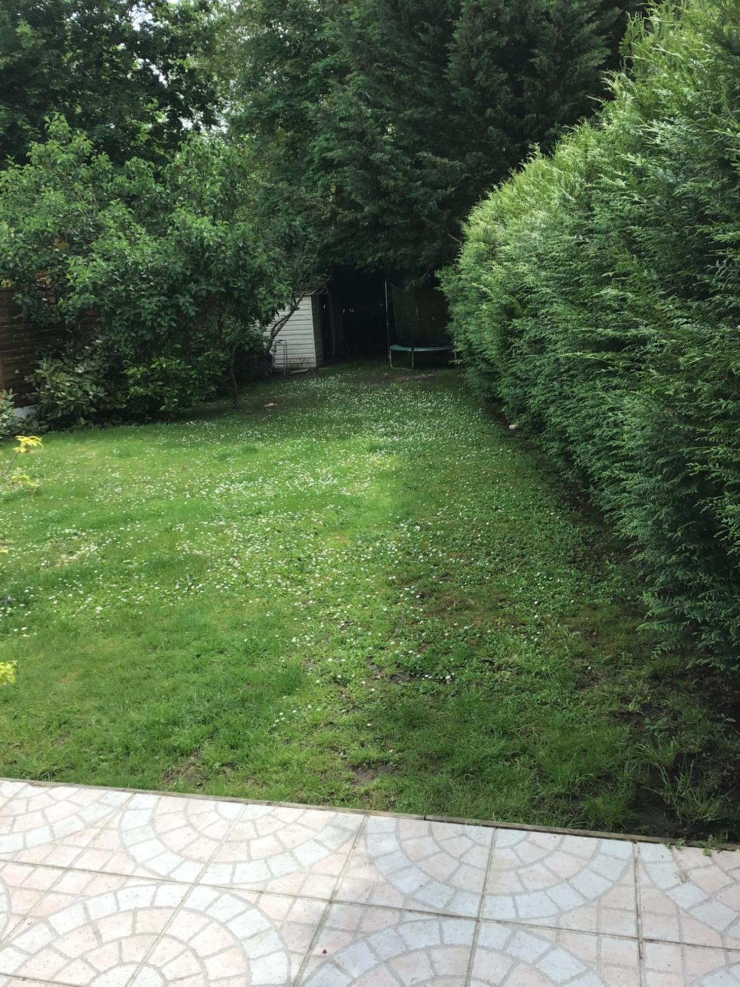 Claude Et Martine Lägenhet Villeparisis Exteriör bild